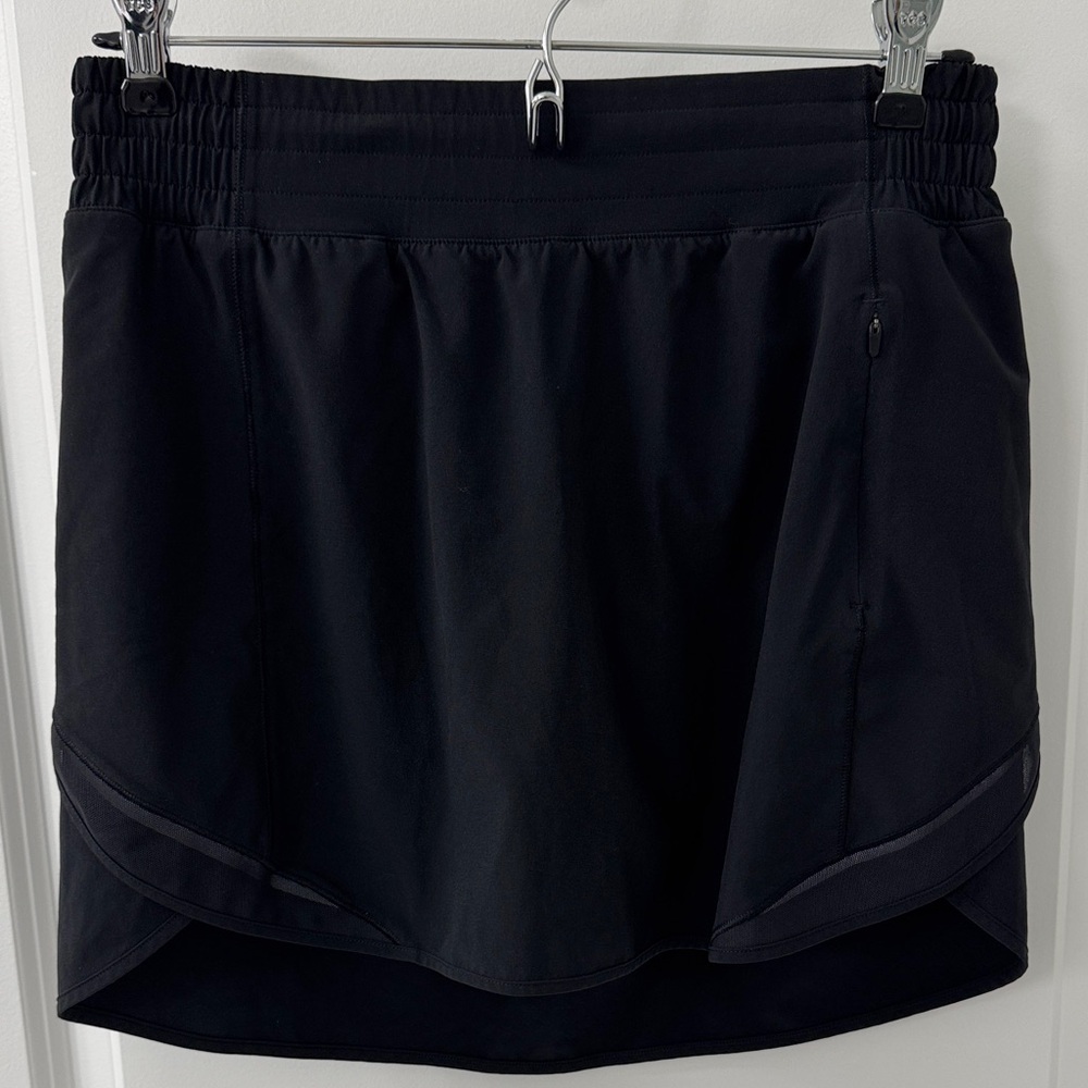 Lululemon Hotty Hot HR Skirt- Size 8